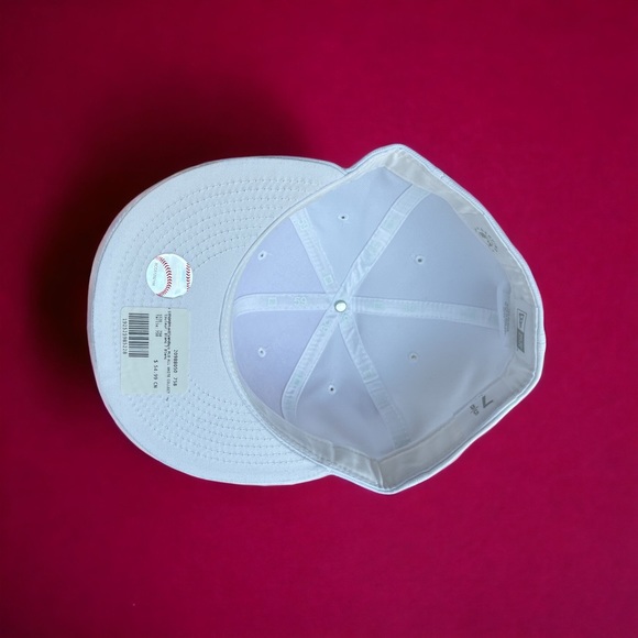 Toronto Blue Jays - New Era Hat - All White Collection - Size 7 5/8 - Picture 4 of 6